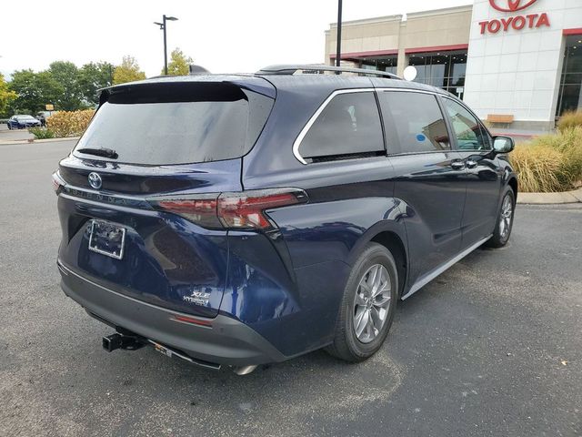 2023 Toyota Sienna XLE