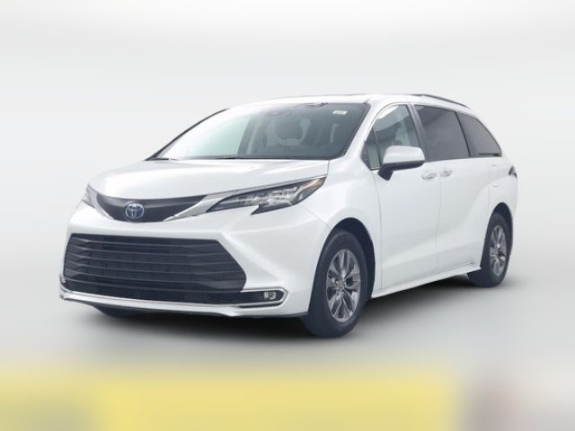 2023 Toyota Sienna XLE
