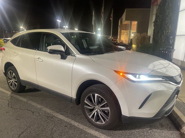 2023 Toyota Venza LE