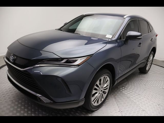 2023 Toyota Venza XLE