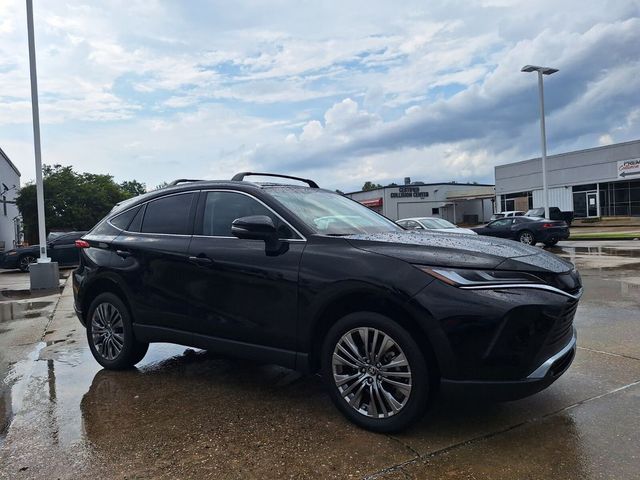 2023 Toyota Venza XLE