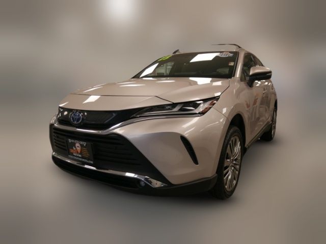 2023 Toyota Venza XLE