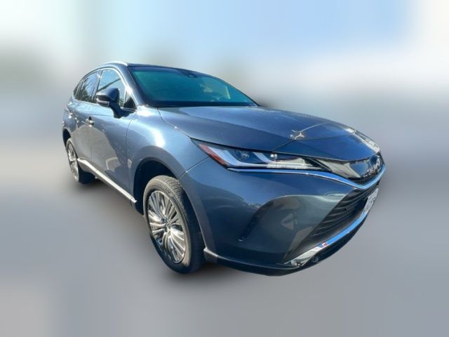 2023 Toyota Venza XLE