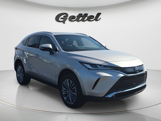 2023 Toyota Venza XLE