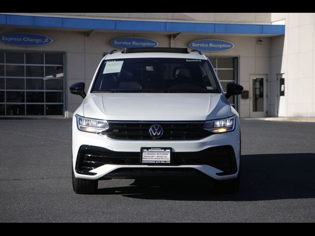 2023 Volkswagen Tiguan SE R-Line Black