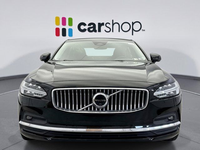 2023 Volvo S90 Plus Bright Theme