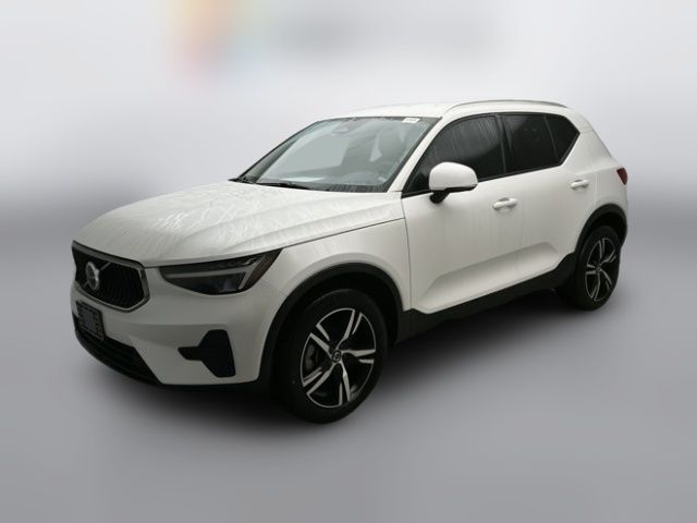 2023 Volvo XC40 Core