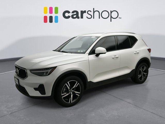 2023 Volvo XC40 Core