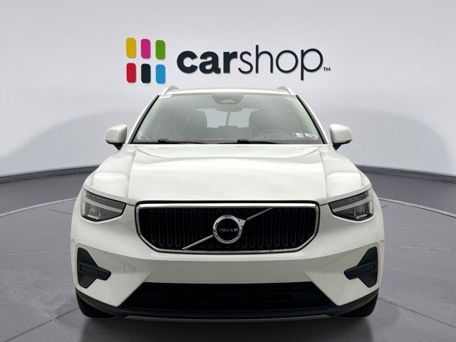 2023 Volvo XC40 Core