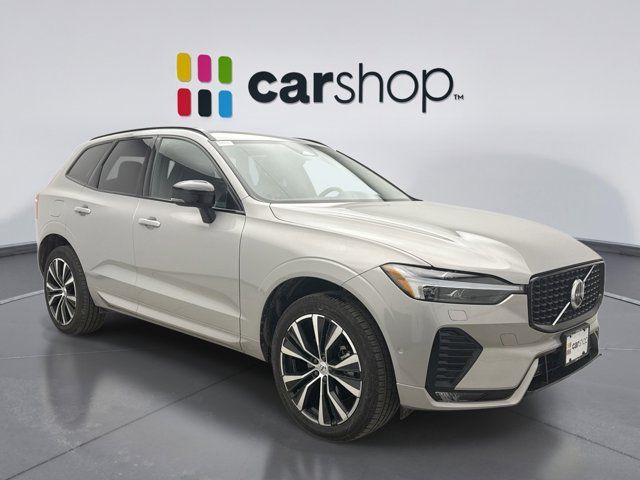 2023 Volvo XC60 Plus Dark Theme