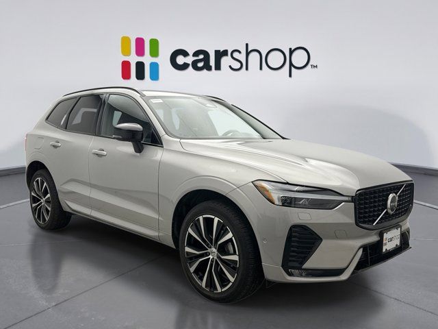 2023 Volvo XC60 Plus Dark Theme