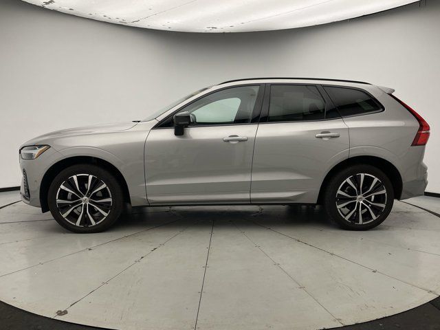 2023 Volvo XC60 Plus Dark Theme