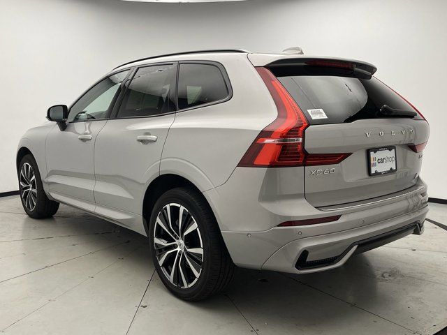 2023 Volvo XC60 Plus Dark Theme