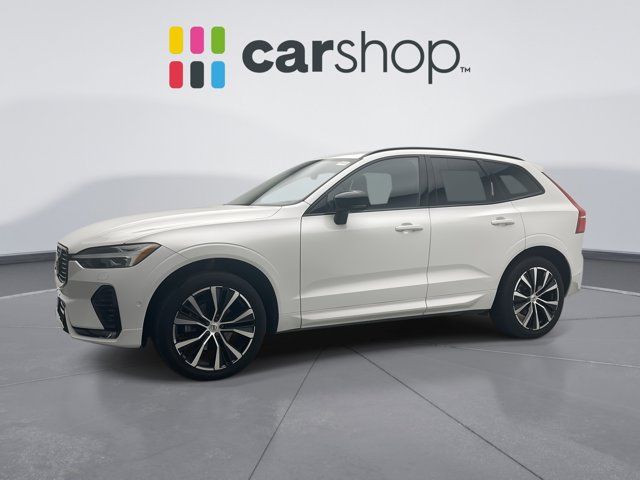 2023 Volvo XC60 Plus Dark Theme