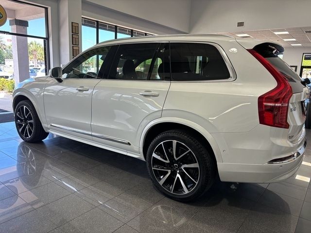 2023 Volvo XC90 Plus