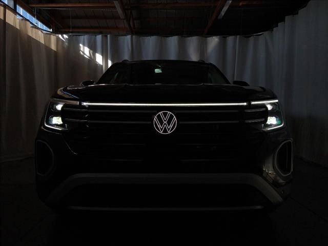 2023 Volkswagen Atlas 3.6L V6 SEL Premium R-Line