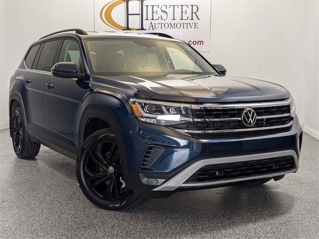 2023 Volkswagen Atlas 3.6L V6 SE Technology