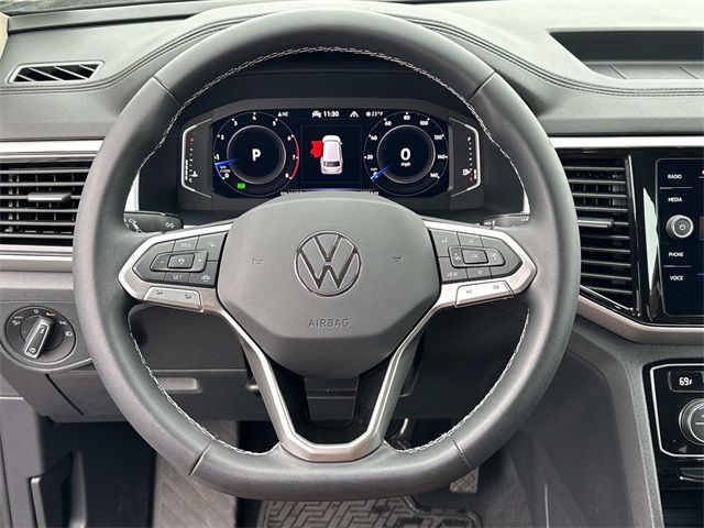 2023 Volkswagen Atlas 3.6L V6 SE Technology