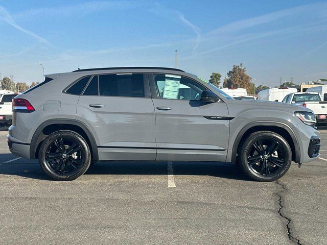 2023 Volkswagen Atlas Cross Sport 2.0T SEL R-Line Black