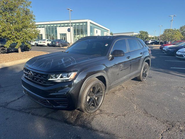 2023 Volkswagen Atlas Cross Sport 2.0T SEL R-Line Black