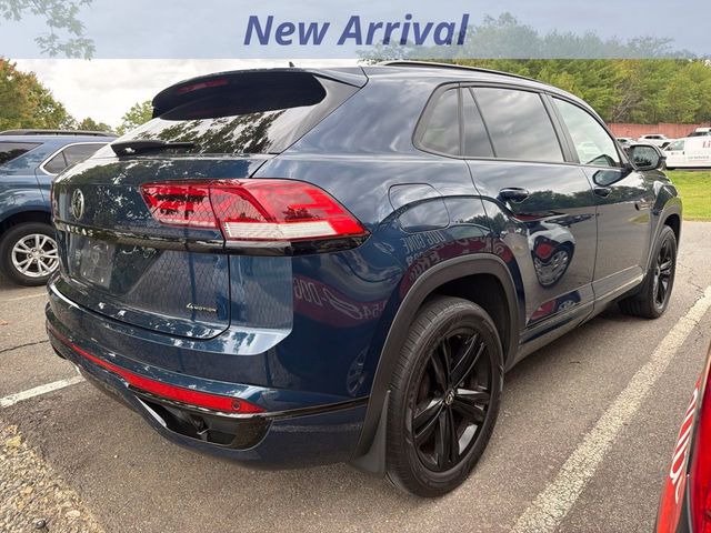 2023 Volkswagen Atlas Cross Sport 2.0T SEL R-Line Black