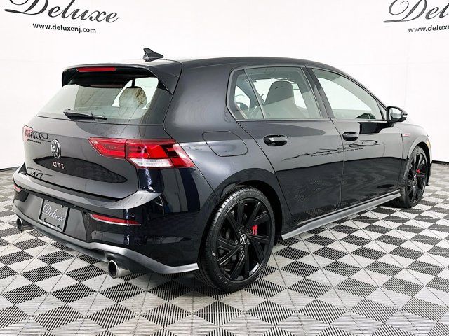 2023 Volkswagen Golf GTI SE