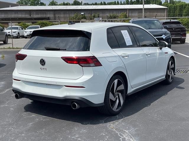 2023 Volkswagen Golf GTI SE