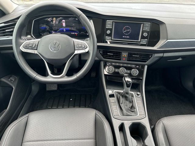 2023 Volkswagen Jetta SE