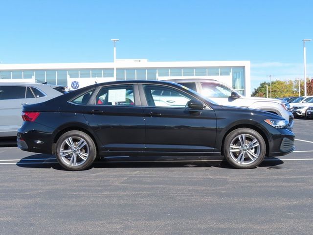 2023 Volkswagen Jetta SE