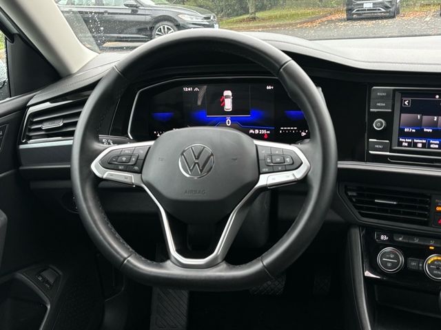 2023 Volkswagen Jetta SE