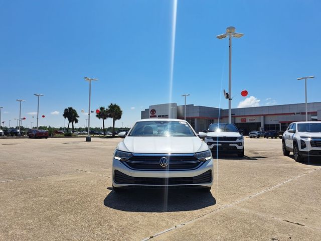 2023 Volkswagen Jetta SE