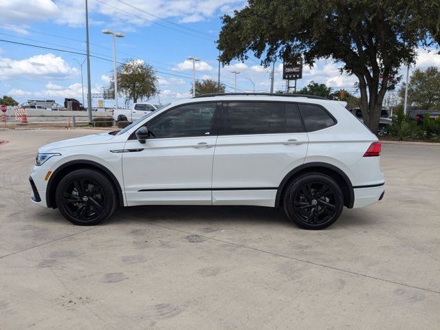 2023 Volkswagen Tiguan SE R-Line Black