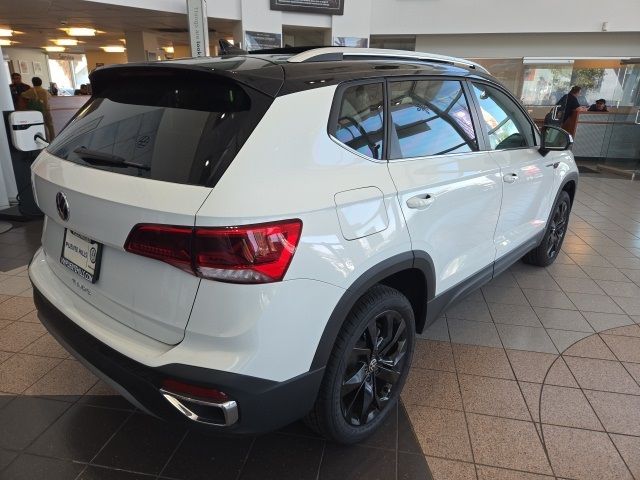 2023 Volkswagen Taos SE