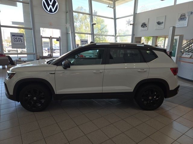 2023 Volkswagen Taos SE