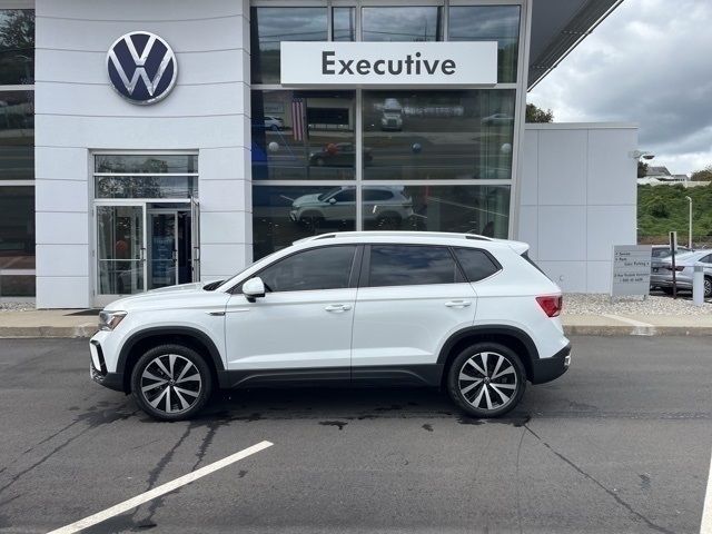 2023 Volkswagen Taos SE