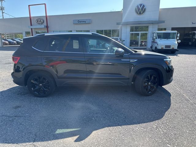 2023 Volkswagen Taos SE