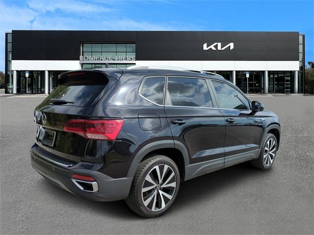 2023 Volkswagen Taos SE
