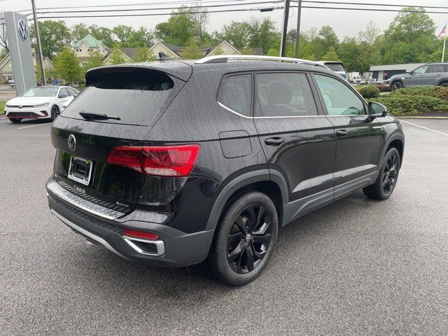 2023 Volkswagen Taos SE