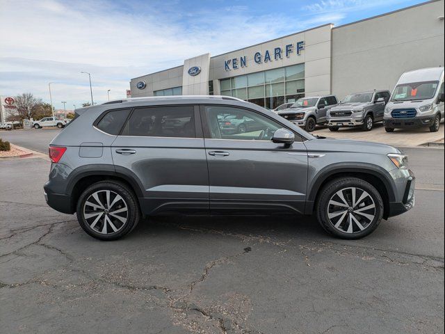 2023 Volkswagen Taos SE