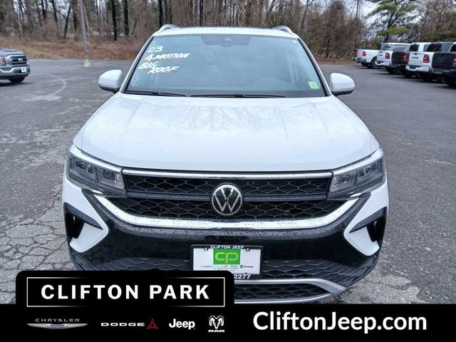 2023 Volkswagen Taos SE