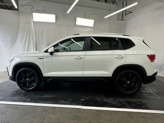 2023 Volkswagen Taos SE