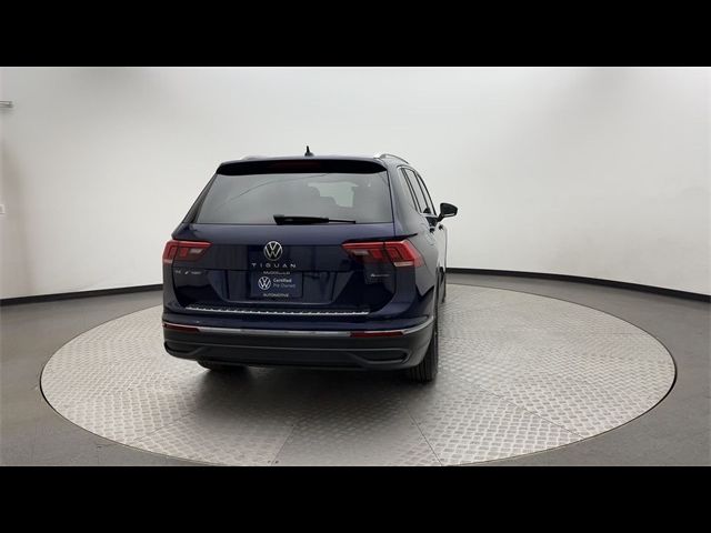 2023 Volkswagen Tiguan SE