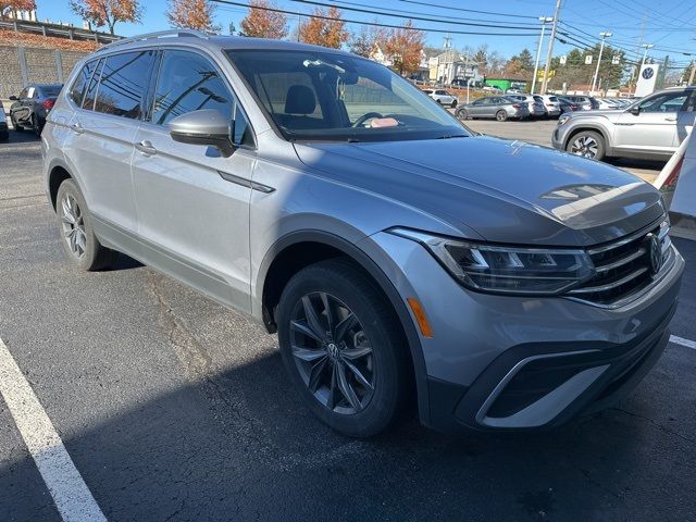 2023 Volkswagen Tiguan SE