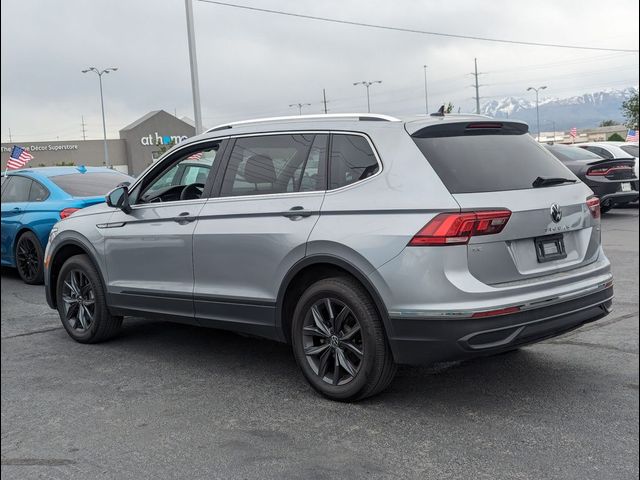 2023 Volkswagen Tiguan SE