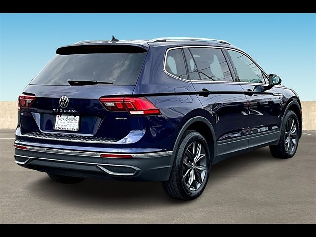 2023 Volkswagen Tiguan SE