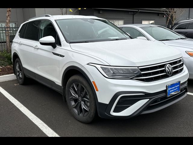 2023 Volkswagen Tiguan SE