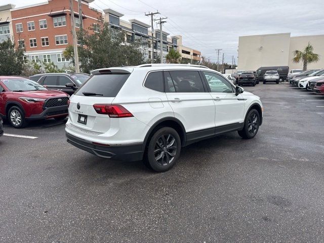 2023 Volkswagen Tiguan SE