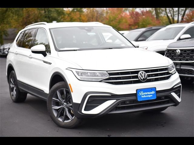 2023 Volkswagen Tiguan SE