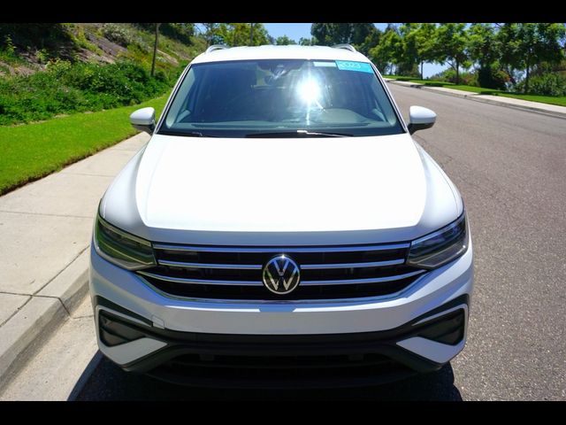 2023 Volkswagen Tiguan SE