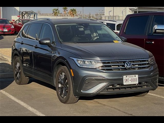 2023 Volkswagen Tiguan SE